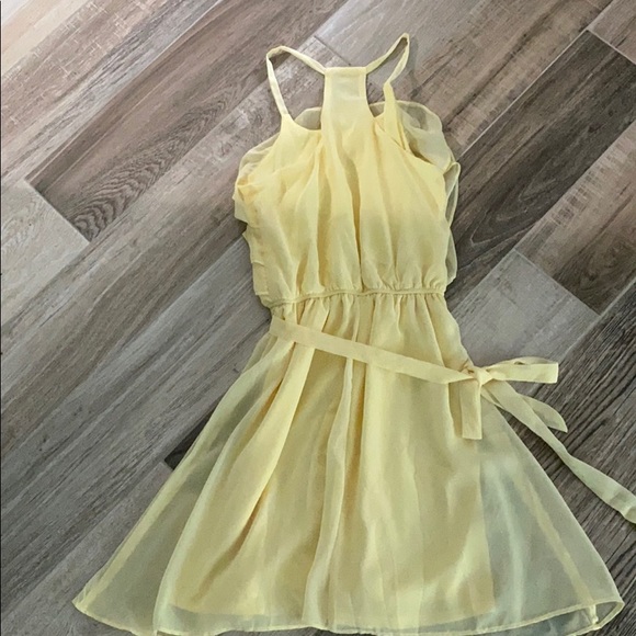 Disney Princess Belle Yellow Dress! XS - Picture 4 of 4